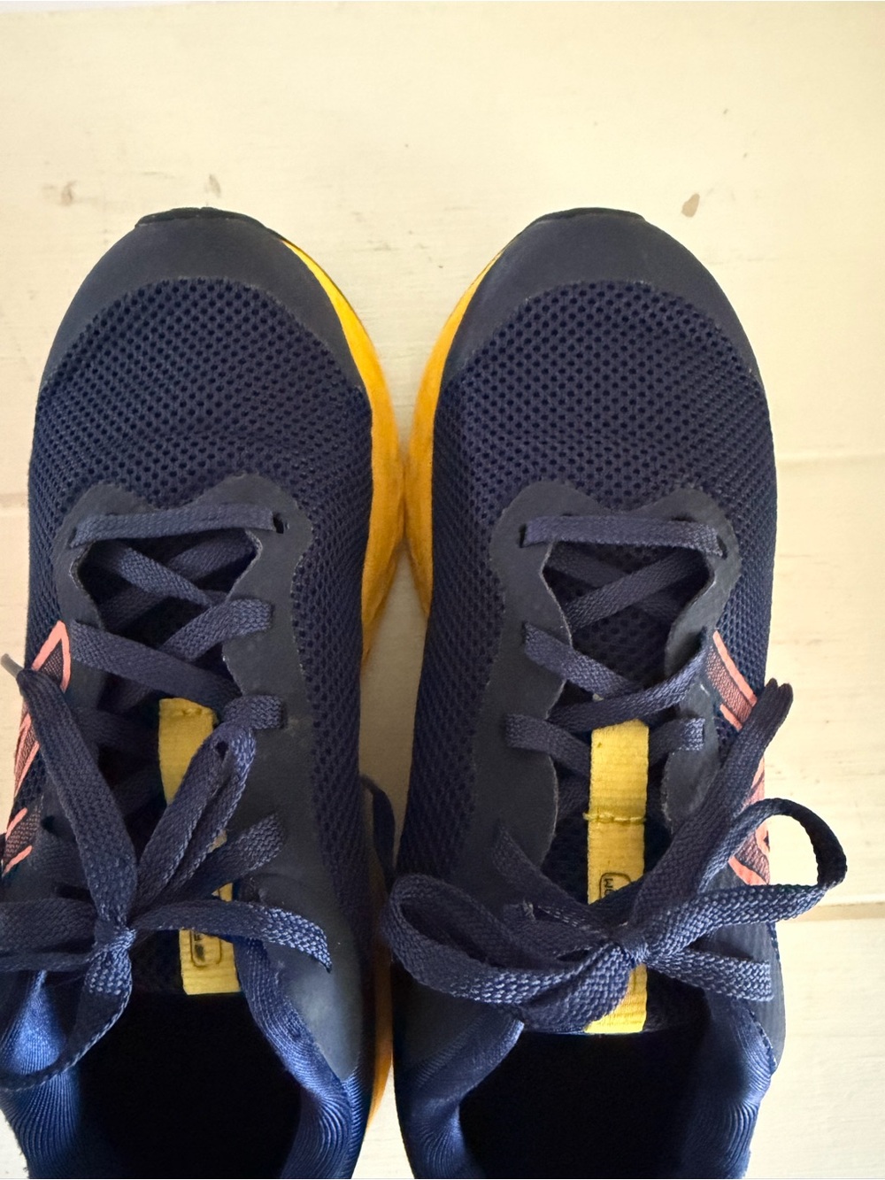 New Balance Kids Fresh Foam Arishi v4 Running Shoes - Size 5.5 Wide Navy Blue - Picture 4 of 8